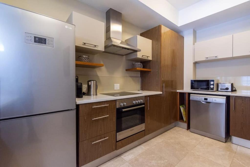 Waterfront Canal, 2 Bedroom Kapstadt