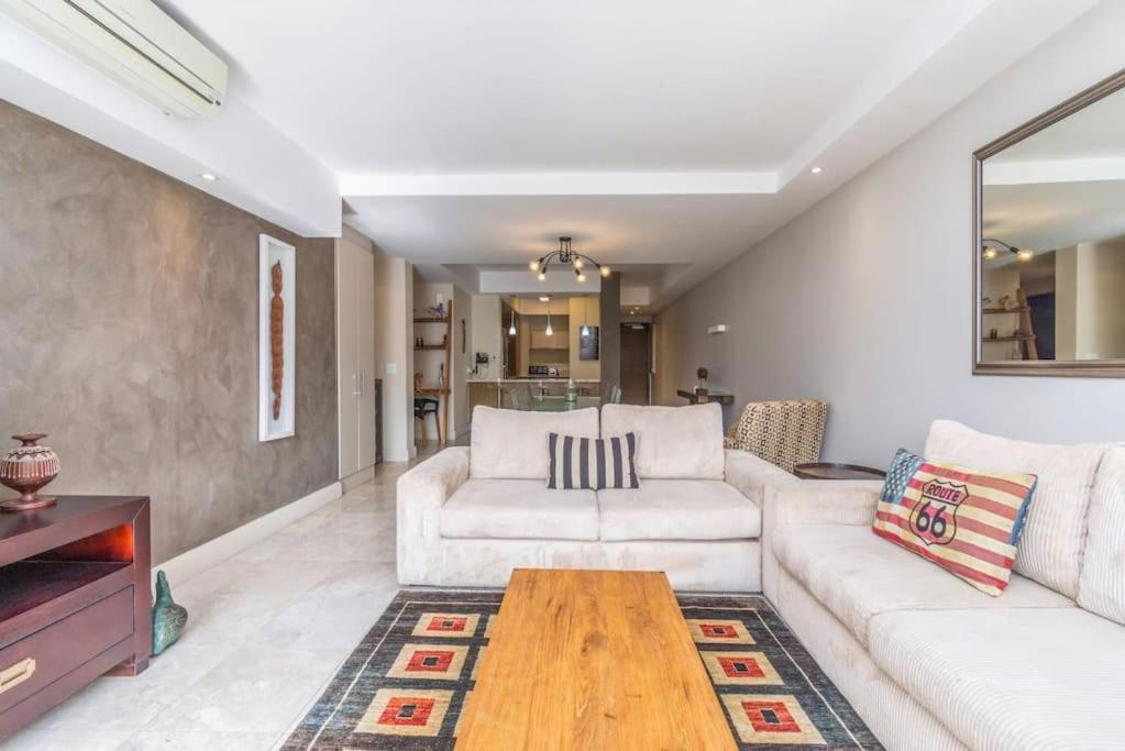 Apartment Waterfront Canal, 2 Bedroom *